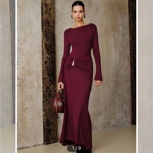 Weworewhat Elegant Long-Sleeve Burgundy Twist Maxi Dress